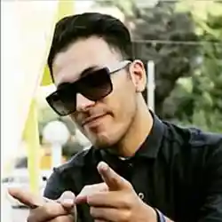 آرش حسینی